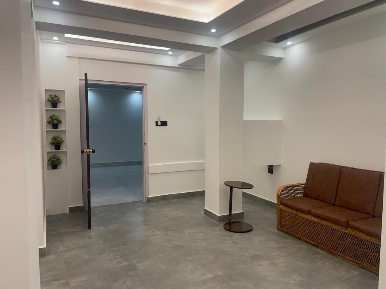 Blue Angel Guest House 西隆 外观 照片