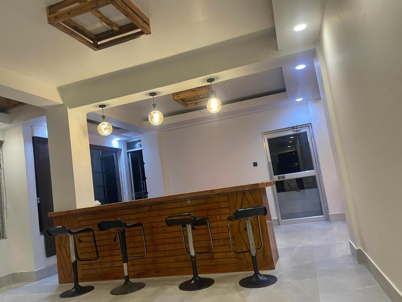 Blue Angel Guest House 西隆 外观 照片